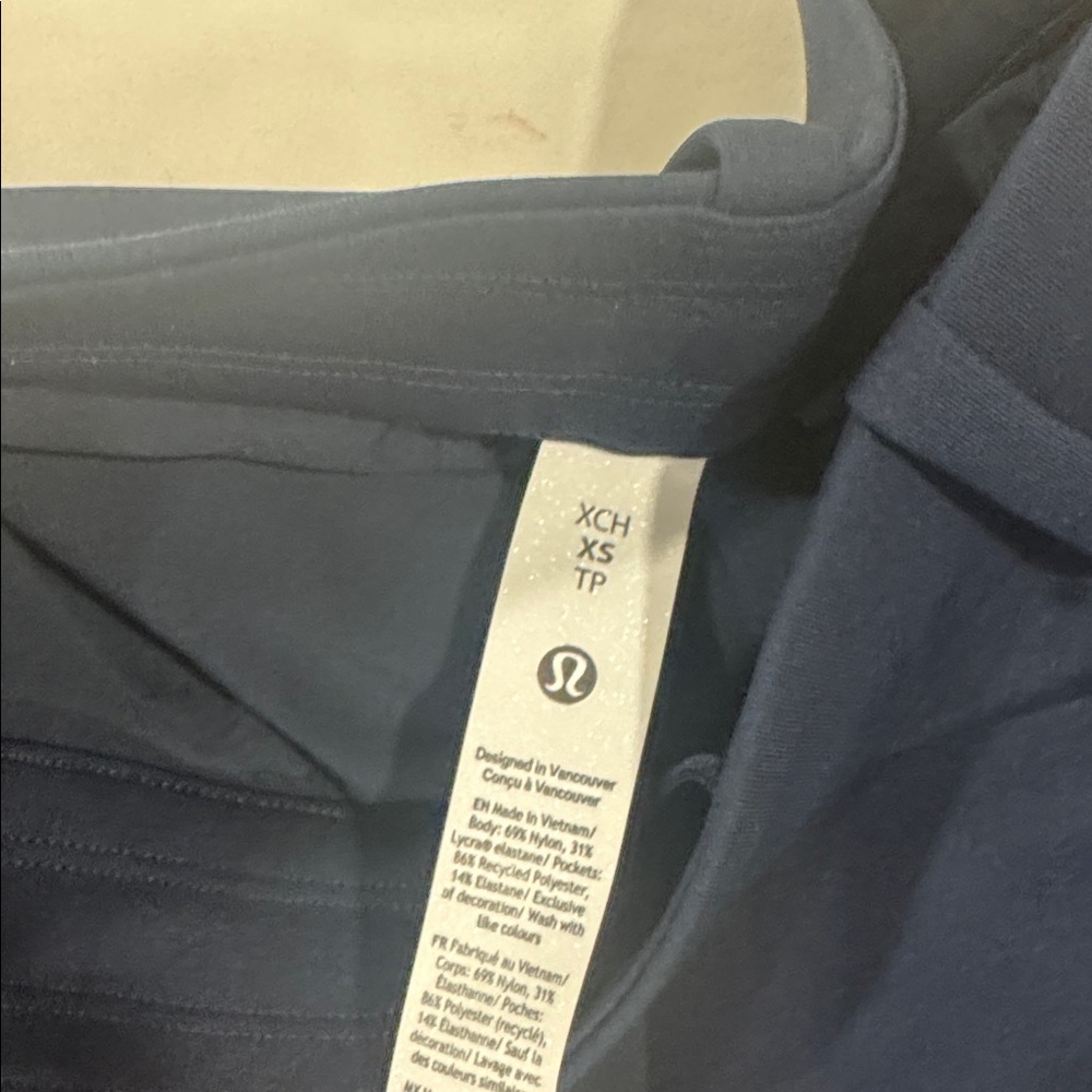 LULULEMON daydrift Navy Wide-Leg Trousers TALL Length - Picture 3 of 4